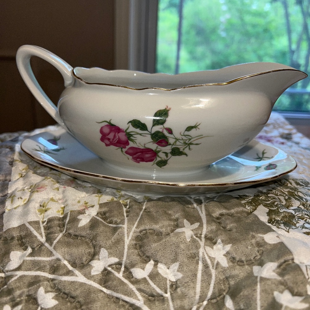 Fine Bohemian China Made in Czechoslovakia Gravy Bowl